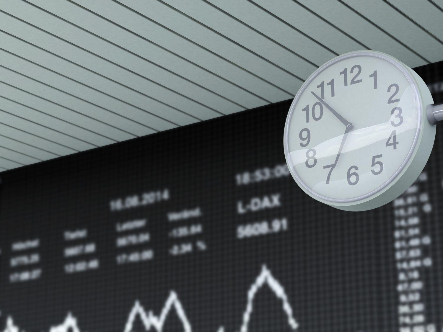 World’s major trading sessions listed in a table by time zones